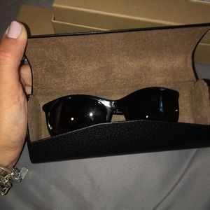 Burberry Sunglasses(best for small frame face)